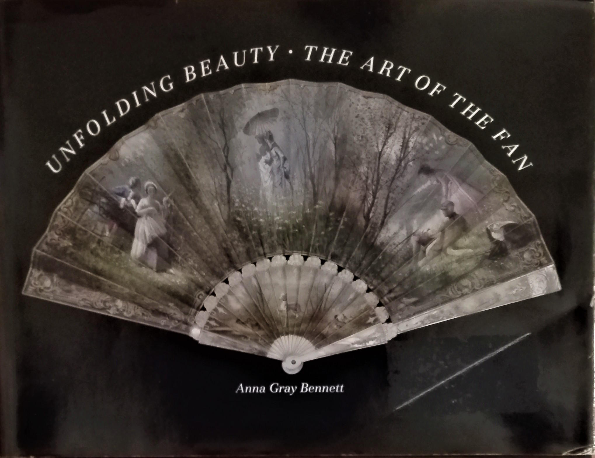 Unfolding Beauty - The Art of the Fan
