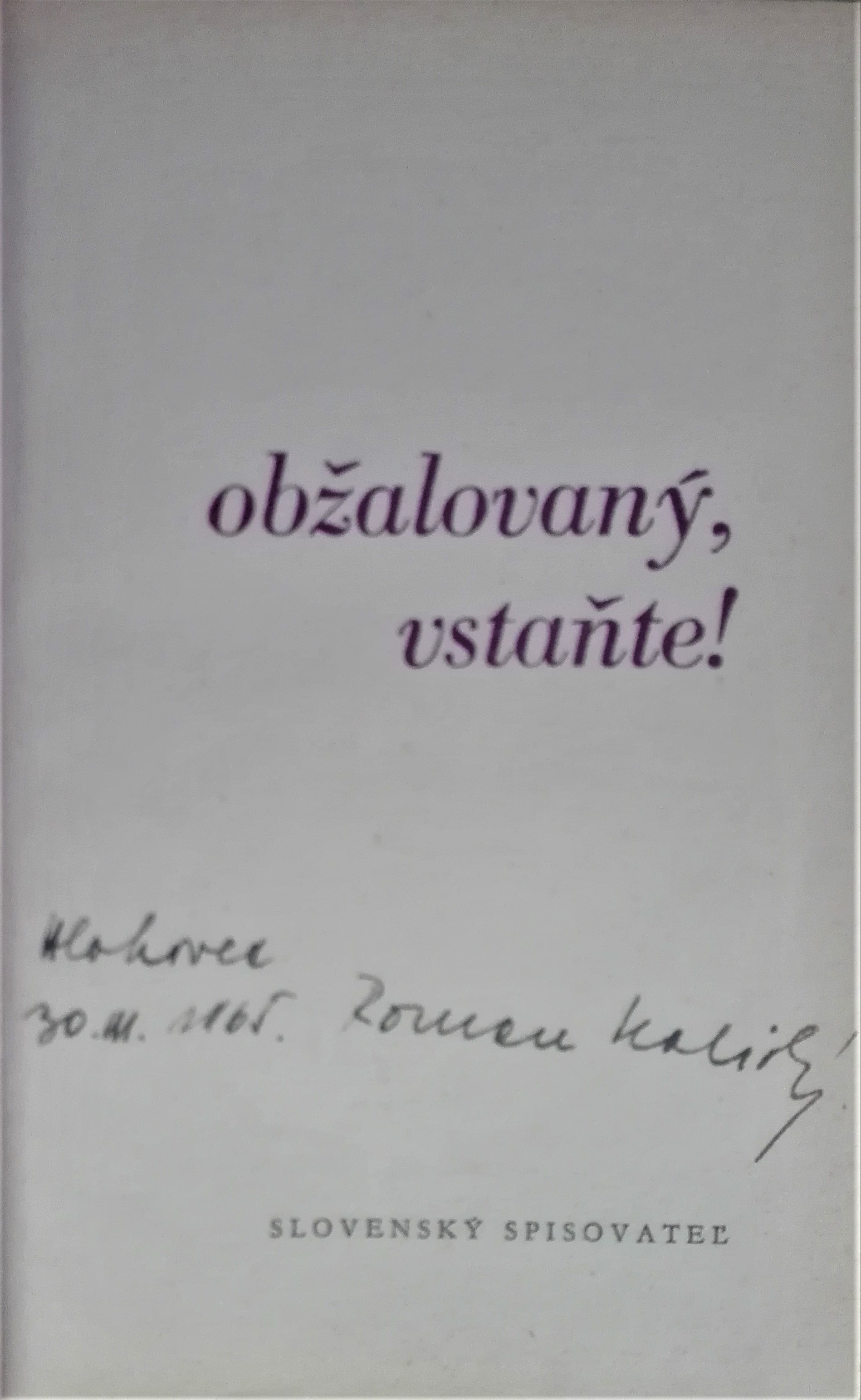 Obžalovaný, vstaňte! /s podpisom