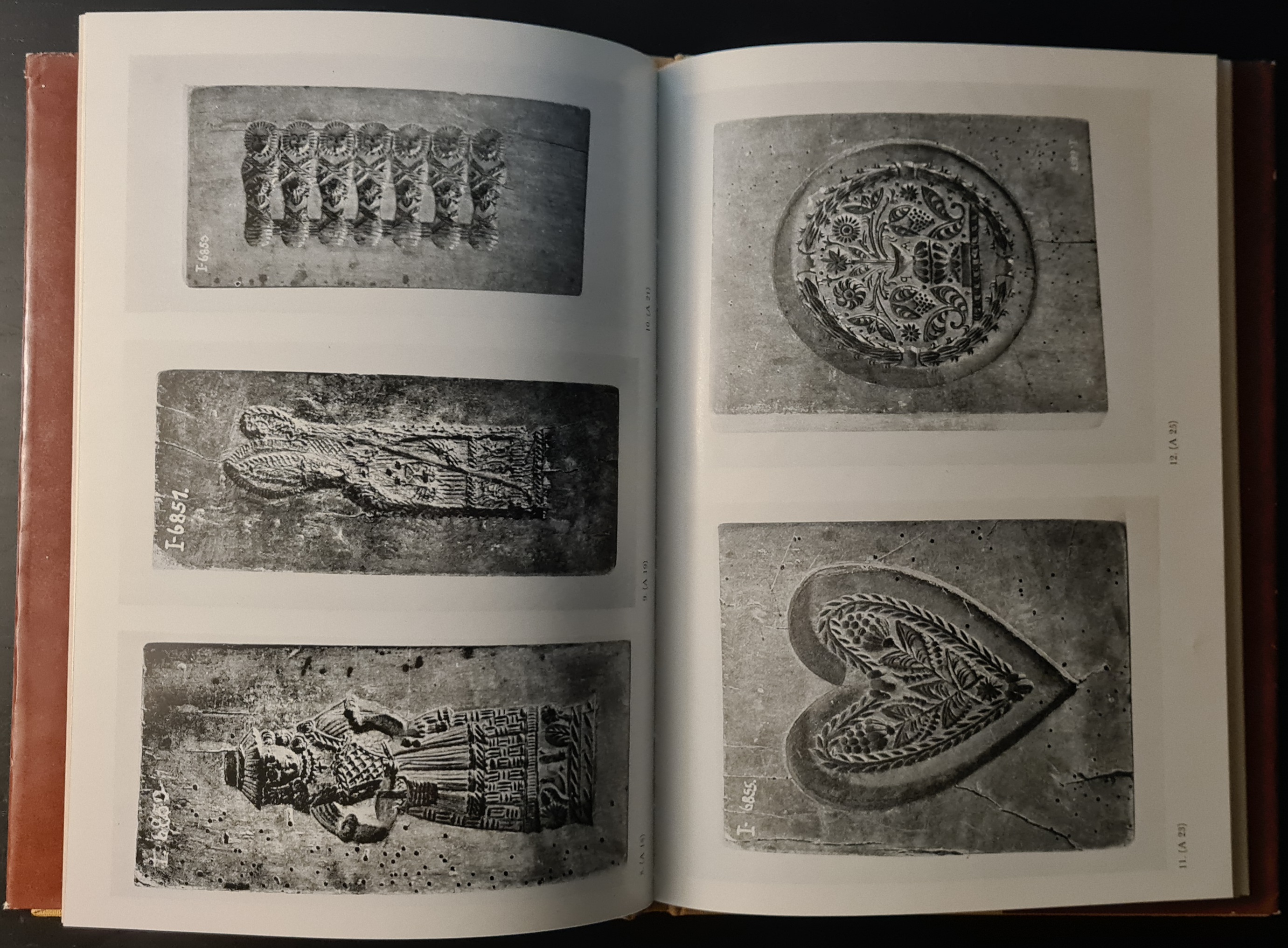 Z dejín medovnikárskeho a voskárskeho remesla v Banskej Štiavnici