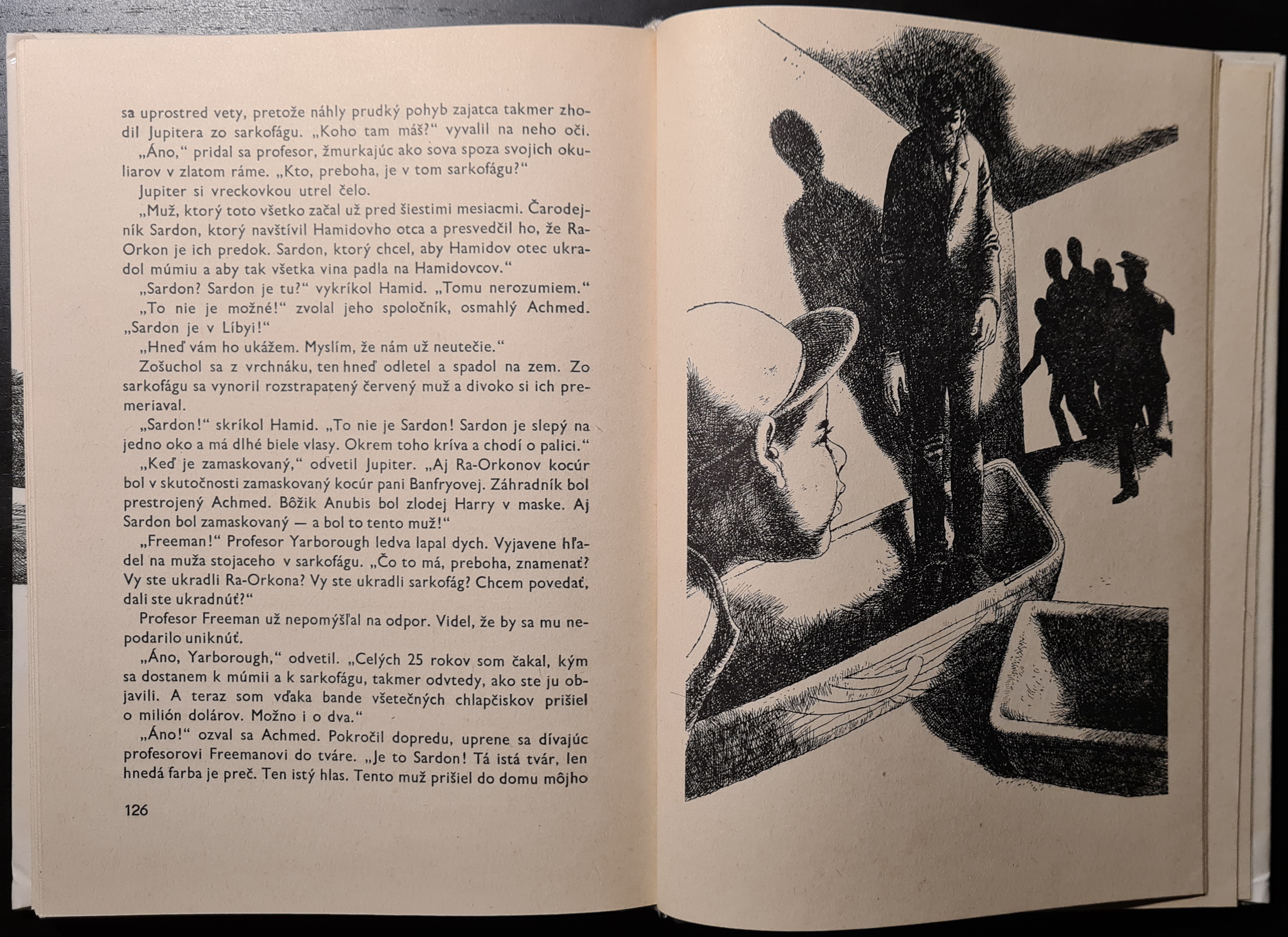 Alfred Hitchcock a traja pátrači: Záhada šepkajúcej múmie