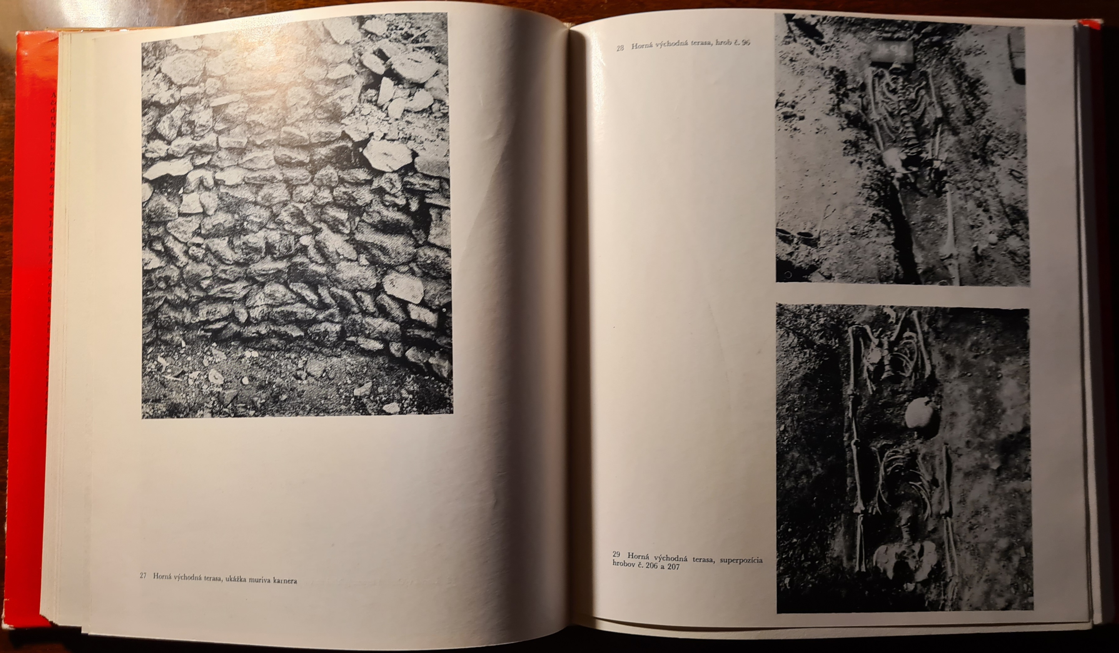 Bratislavský hrad v 9. - 12. storočí