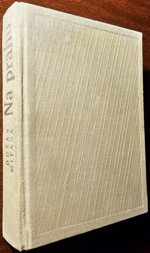 Na prahu /s podpisom