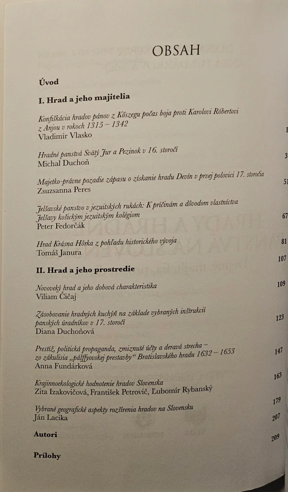 Hrady a hradné panstvá na Slovensku