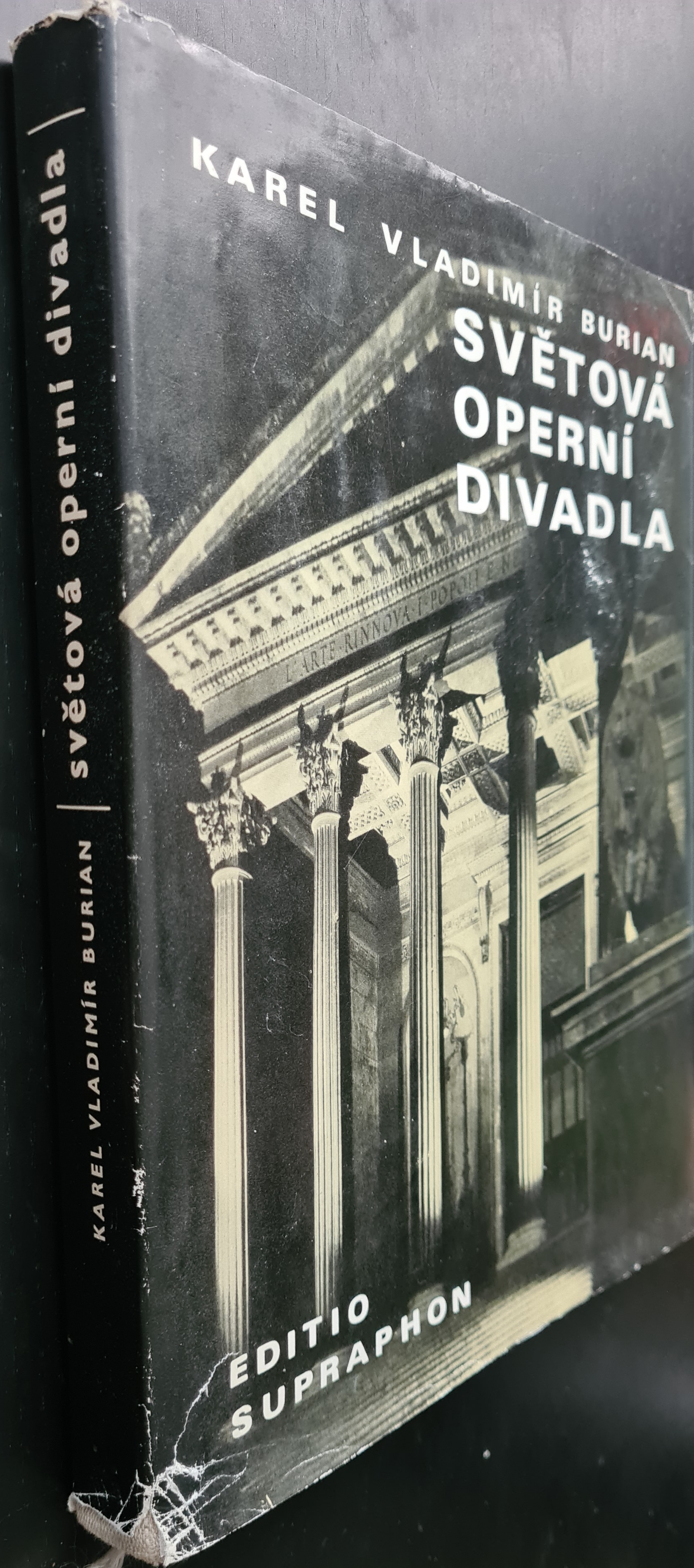 Světová operní divadla