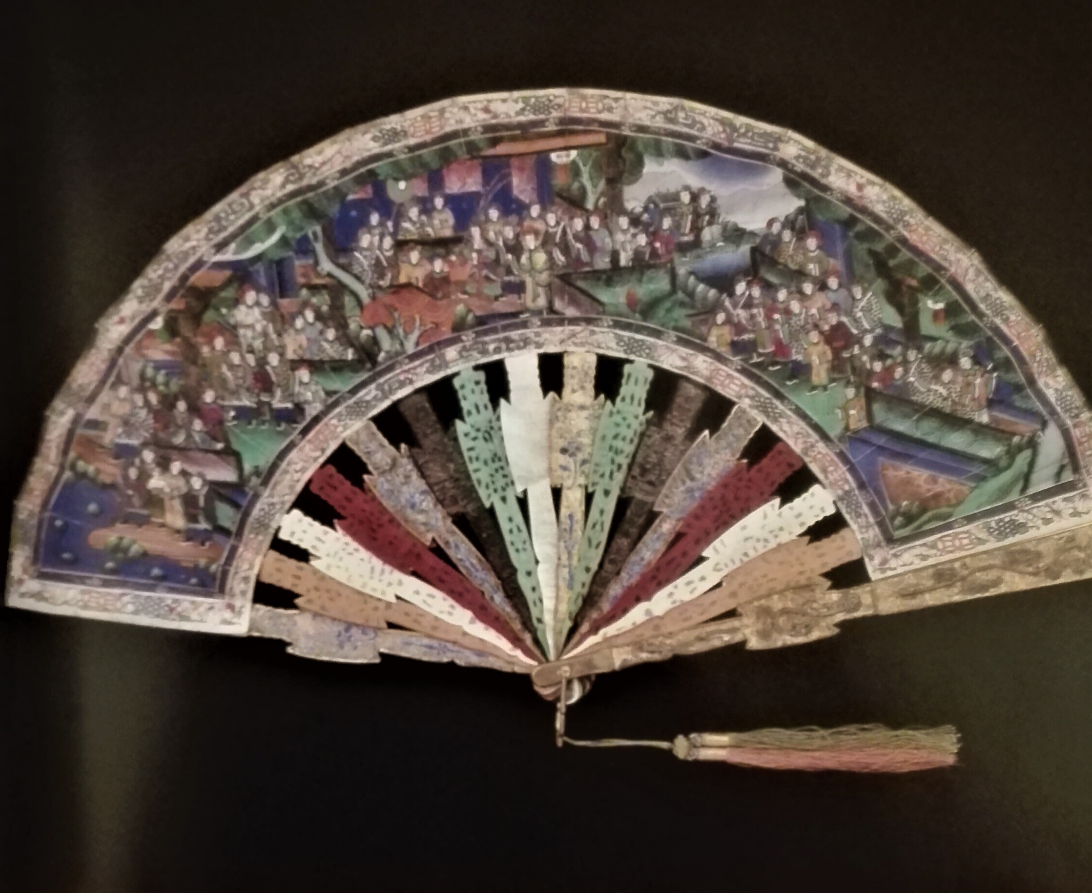 Unfolding Beauty - The Art of the Fan