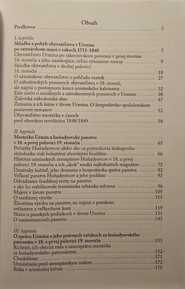 Medzi starým a novým/Život dolnonitrianskeho mestečka Urmín v 18. a prvej polovici 19. Storočia
