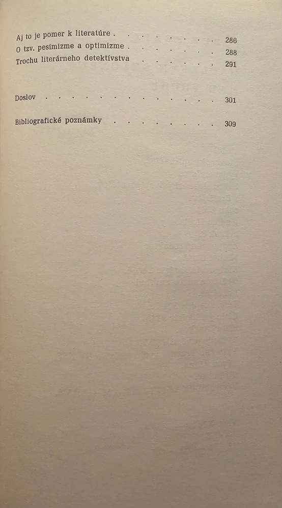 Harlekýn sklonený nad vodou