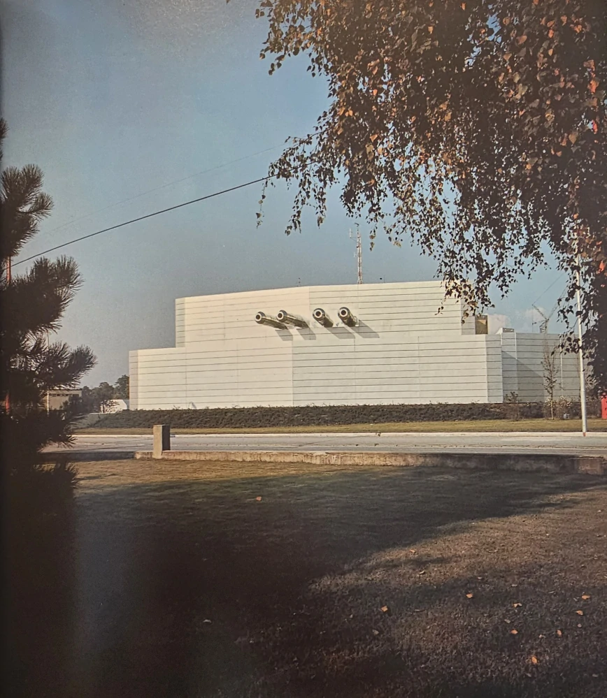 Gustav Peichl: A Viennese Architect /s podpisom