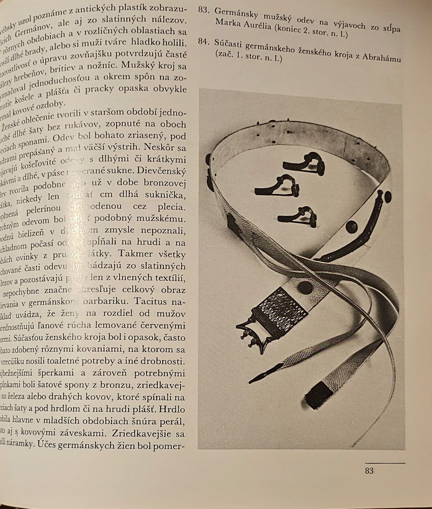 Počiatky odievania a Slovensku