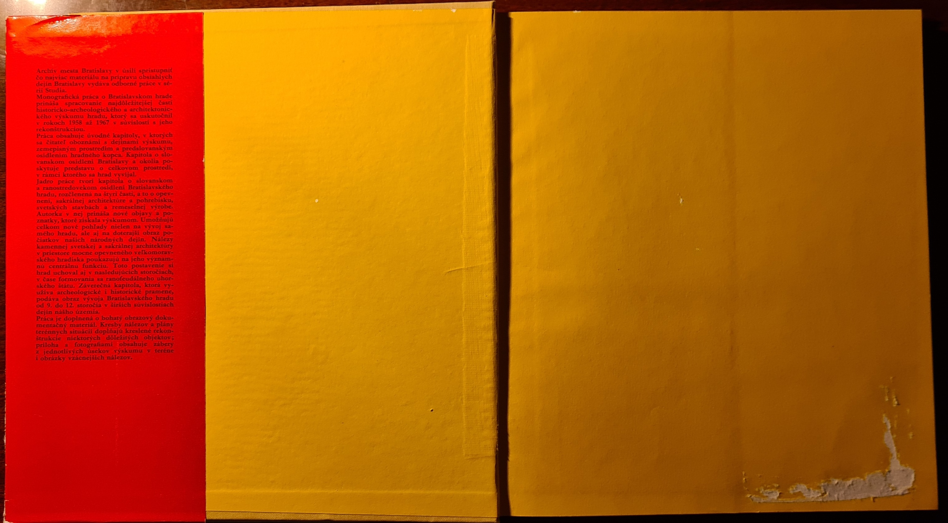 Bratislavský hrad v 9. - 12. storočí