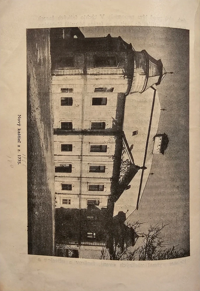Drevený artikulárny kostol v Hronseku