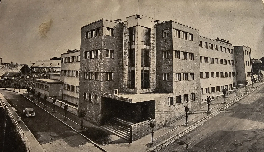 Bratislava (z jej dejín a osudov) (I. vydanie)