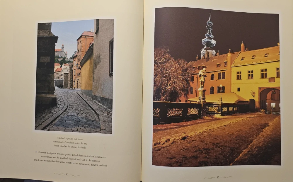 Bratislava o okolie and its Environs und Umgebung